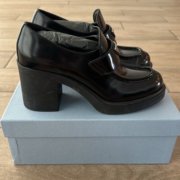 Prada Chocolate Brushed Black Leather Heeled Loafers Size: 40 - Picture 8 of 14